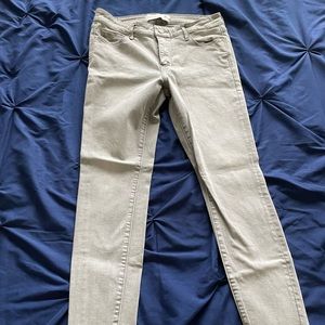 Light grey Abercrombie and Fitch skinny jeans size 8